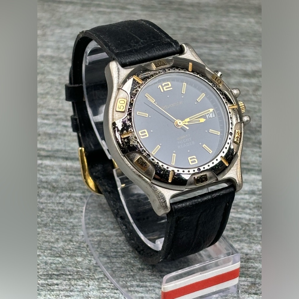 Advance Quartz Night Reader Date VX42 Analog Adult Wrist Watch Japan Works